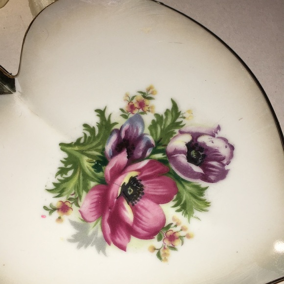 Vintage Heart-shape Trinket Dish - Picture 3 of 3